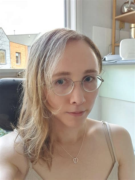 New glasses! (I still internalise getting looks as getting clocked