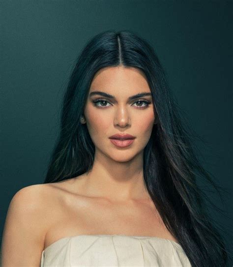 𝑘𝑒𝑛𝑛𝑦 𝑓𝑜𝑟 𝑎 𝑛𝑒𝑤 𝑒𝑝 𝑜𝑓 𝑇ℎ𝑒 𝐾𝑎𝑟𝑑𝑎𝑠ℎ𝑖𝑎𝑛𝑠 | Kendall jenner face, Kendall ...