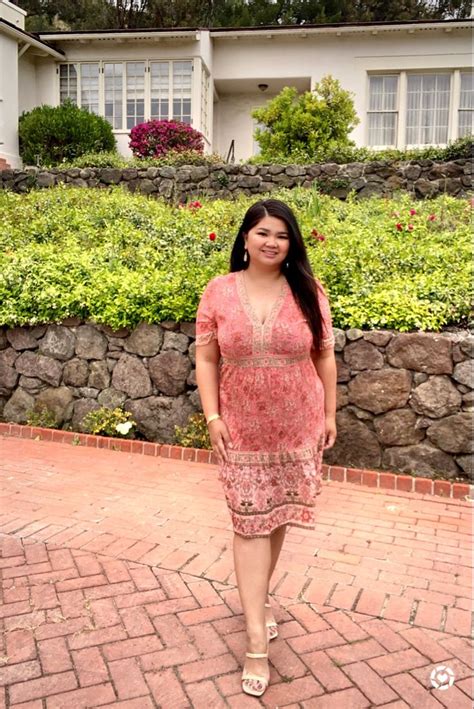 Bohemian Dress for chubby girls • Chubby girls dress ideas | Dress for