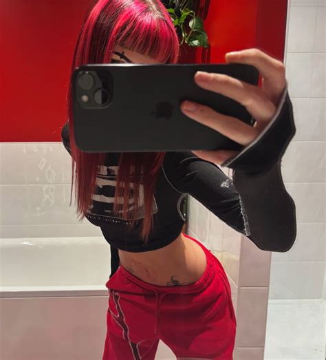 Ellexxaurus (@ellexxaurus) • Instagram photos and videos