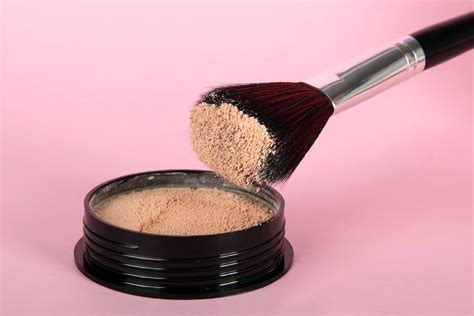 7 Best Drugstore Powder Foundations - get ready with mia