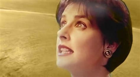 Enya - Orinoco Flow - Golden 80s Music