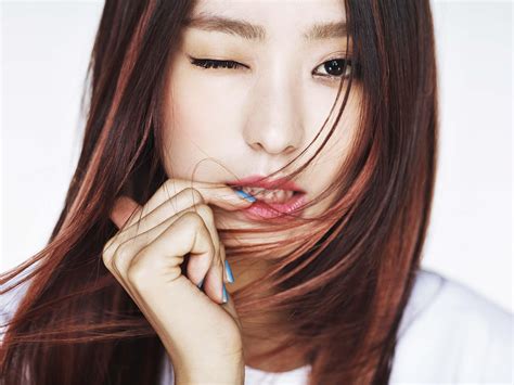 finger on lips, redhead, face, Korean, wink, Sistar, K-pop, women