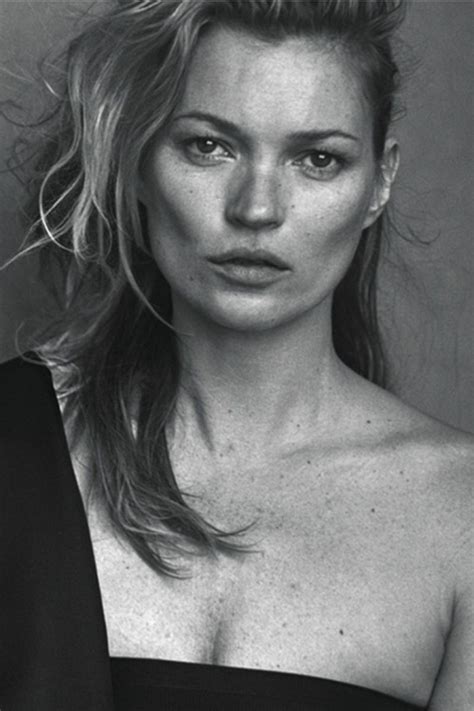Kate Moss Photoshoot for Vogue (Italy) - January 2015 • CelebMafia