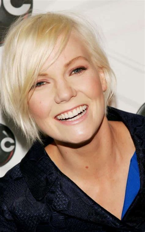 Laura Harris Gallery | Super Stars Bio