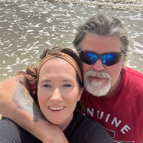 The Christmas Bargain Bin | Okay moms… I know a lot of littles who are