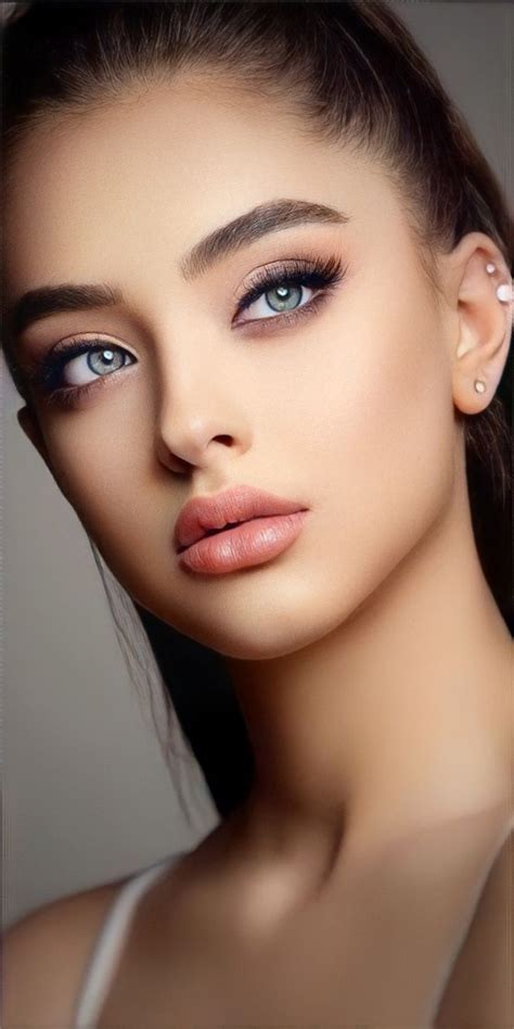 Beautiful face of girl HD wallpaper in 2022 | Most beautiful eyes ...