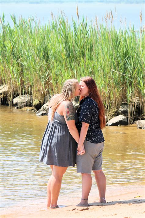 Lesbian Engagement photo ideas beach wedding lesbian beach wedding