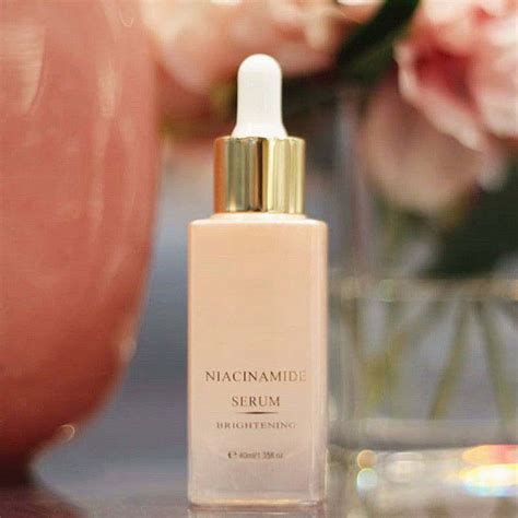 niacinamide skin brightening serum  face whitening reduce fine