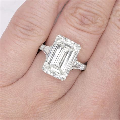 3 carat emerald cut diamond