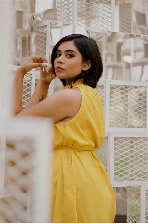 🔥🥰 Checkout Oasi New Latest Exclusive OnlyFans Videos 😋 Taking out