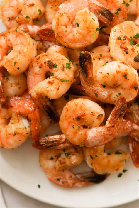 Easy Pan Seared Shrimp (How To Cook Shrimp On The Stove!) - Wellness by Kay