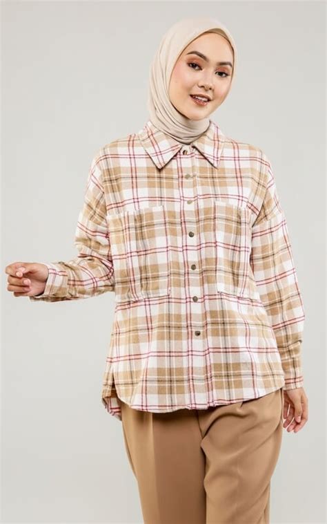 ootd hijab  kemeja kotak kotak hijup magazine