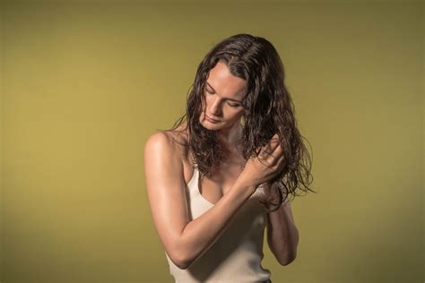 The Revival Ritual: 6 Essential Steps To A Luscious Lock Treatment