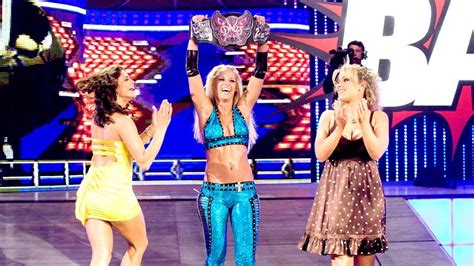 Michelle McCool wins the inaugural Divas Championship - YouTube