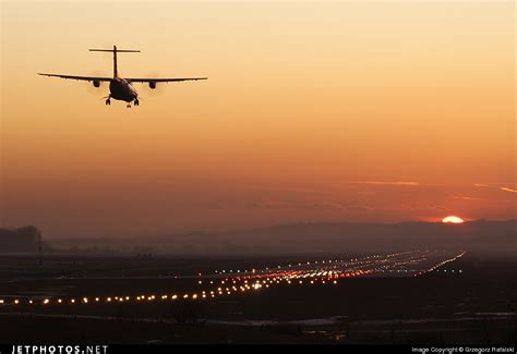 EPKK | Airport | Runway | Grzegorz Rafalski | JetPhotos