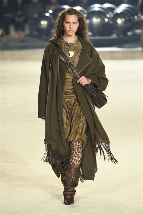 Isabel Marant Fall 2024 Ready-to-Wear Runway, Fashion Show & Collection ...