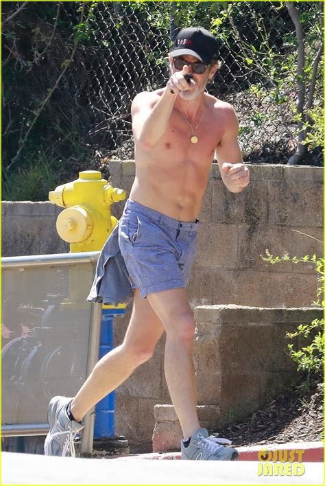 Chris Pine Goes Shirtless During a Friday Jog in L.A. (Photos): Photo ...