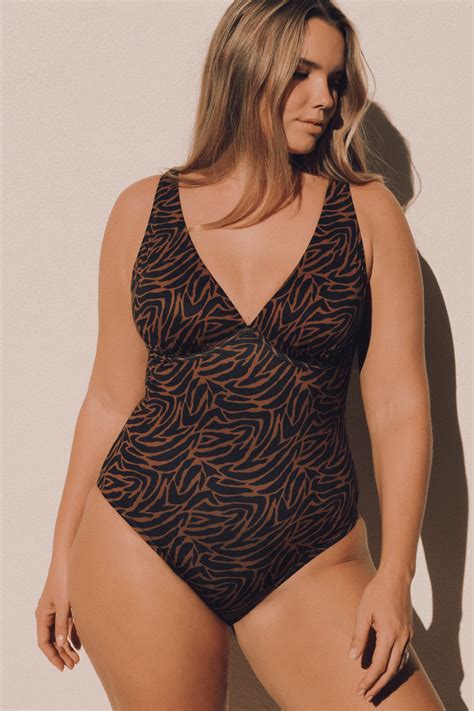 Neptune Underwire Full Coverage One Piece Zebra Onyx – Bokumaia