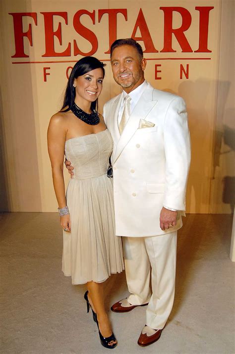 Activists are gathering to honor the memory of Michael Brown 4