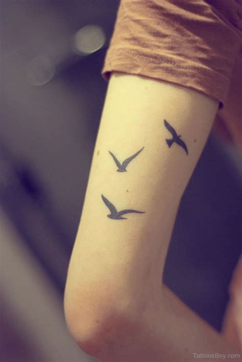 Bird Tattoo Design On Shoulder | Tattoo Designs, Tattoo Pictures