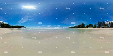 Vr 360 tropical beach hi-res stock photography and images - Alamy