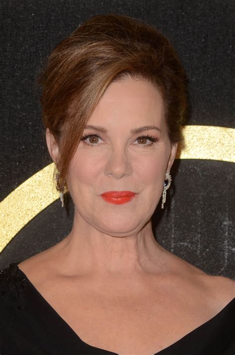 Elizabeth Perkins - HawtCelebs