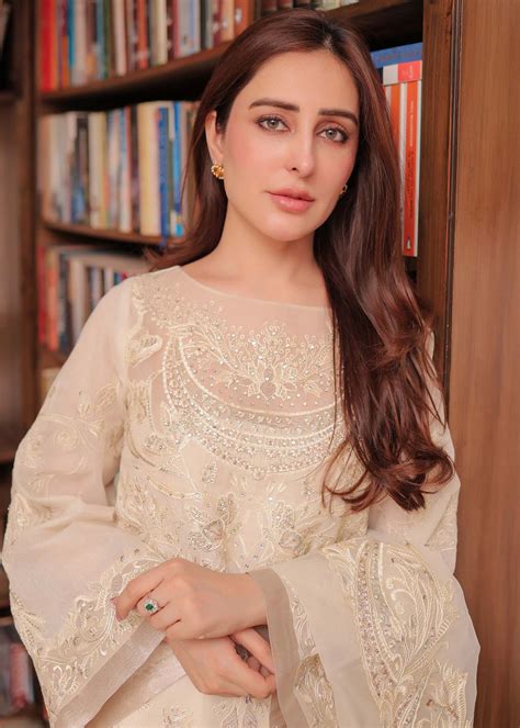 Sidra Niazi – Jamnii Official