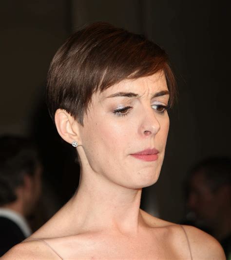 Anne Hathaway Attended the Museum of the Moving Image 27th Annual Black