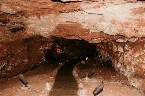 Wind Cave, South Dakota - WorldAtlas