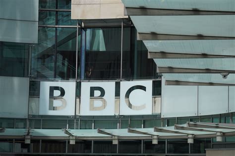 BBC Newsnight to be cut to 30 minutes in £500m savings plan | The