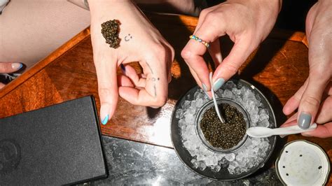 Caviar ‘Bumps’ Are All the Rage - The New York Times