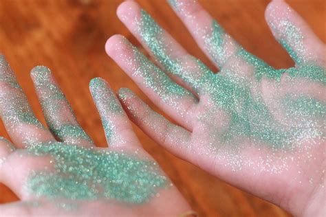 Wash Your Hands | Fun Science Experiment | Green Kid Crafts