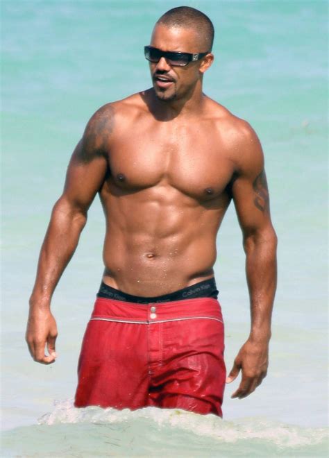 Shemar Moore Beach – WorldofBlackHeroes