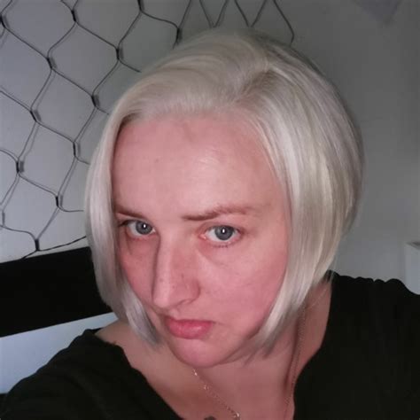 stream melanie frye   listen  songs albums playlists