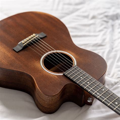 The Martin Auditorium Guitar Buying Guide | Martin Guitar