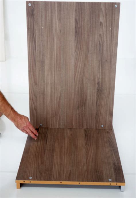 assembly  cupboard divison  rails mini kitchen