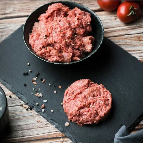 Полуфабрикаты из мяса утят рубленые: Фарш "Деревенский" зам, туба ...
