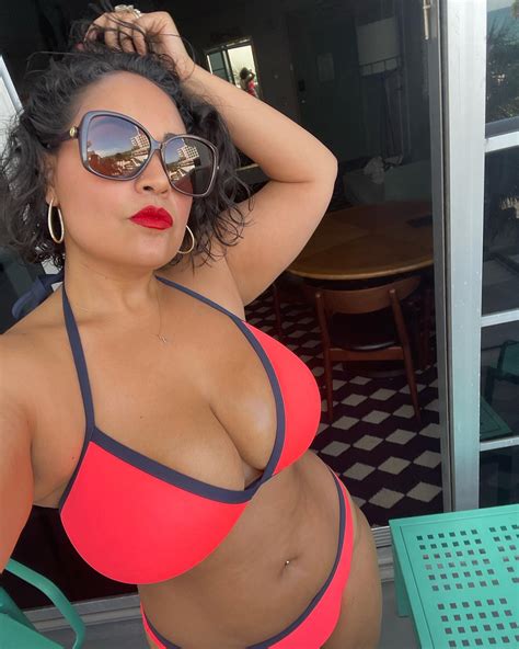 Showing out in a Bikini : r/HotChefAlejandraRamos