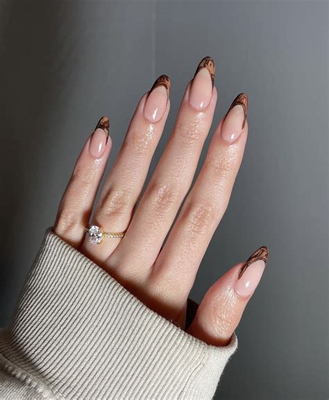 32 Brown Nail Designs You'll Fall in Love With | Brown Nail Inspo