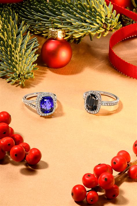 Эксклюзивное кольцо купить по лучшей цене от ювелирного бренда Gems Hunter