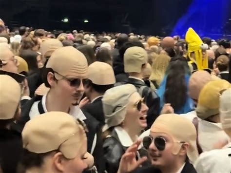 El divertido "dress code" para asistir a un concierto de Pitbull que se